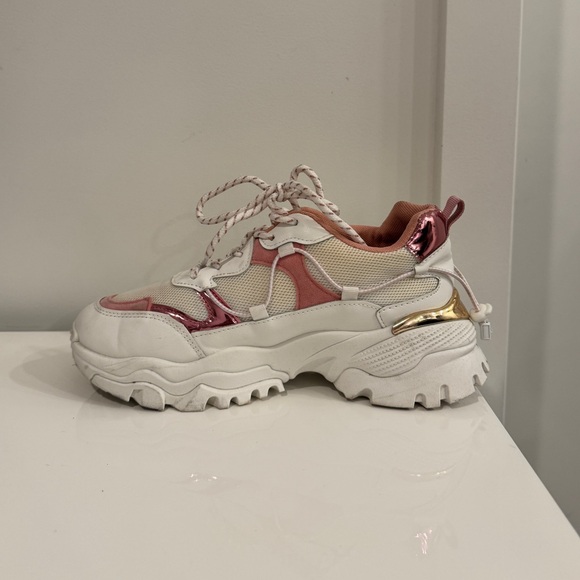 Ardene Chunky Sneakers size 9 ✨ - Picture 8 of 8